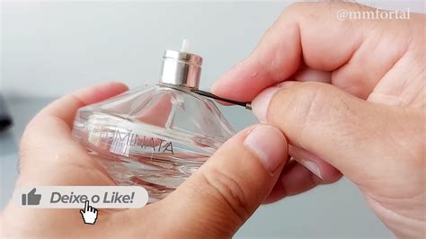 como sacar la tapa de un frasco de perfume|extraccion de perfume frasco.